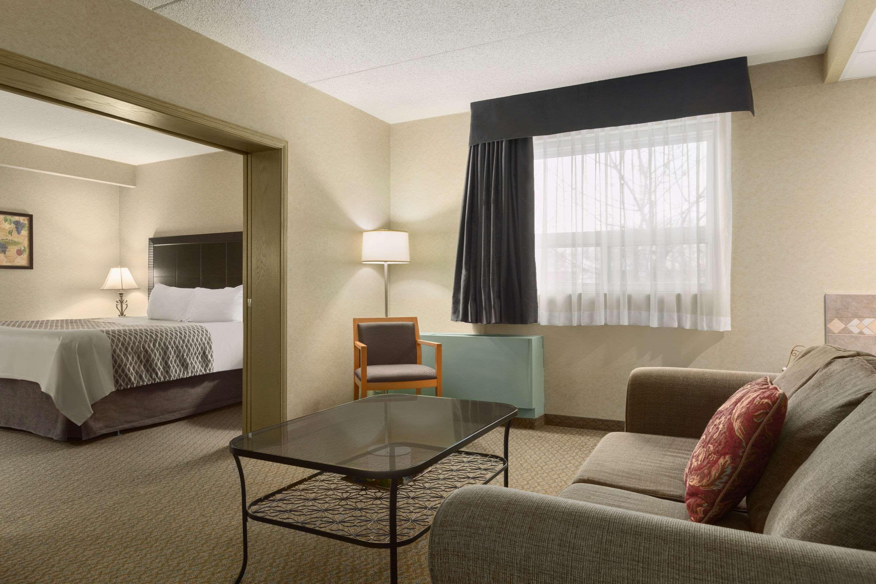 Travelodge By Wyndham East Hotel Winnipeg