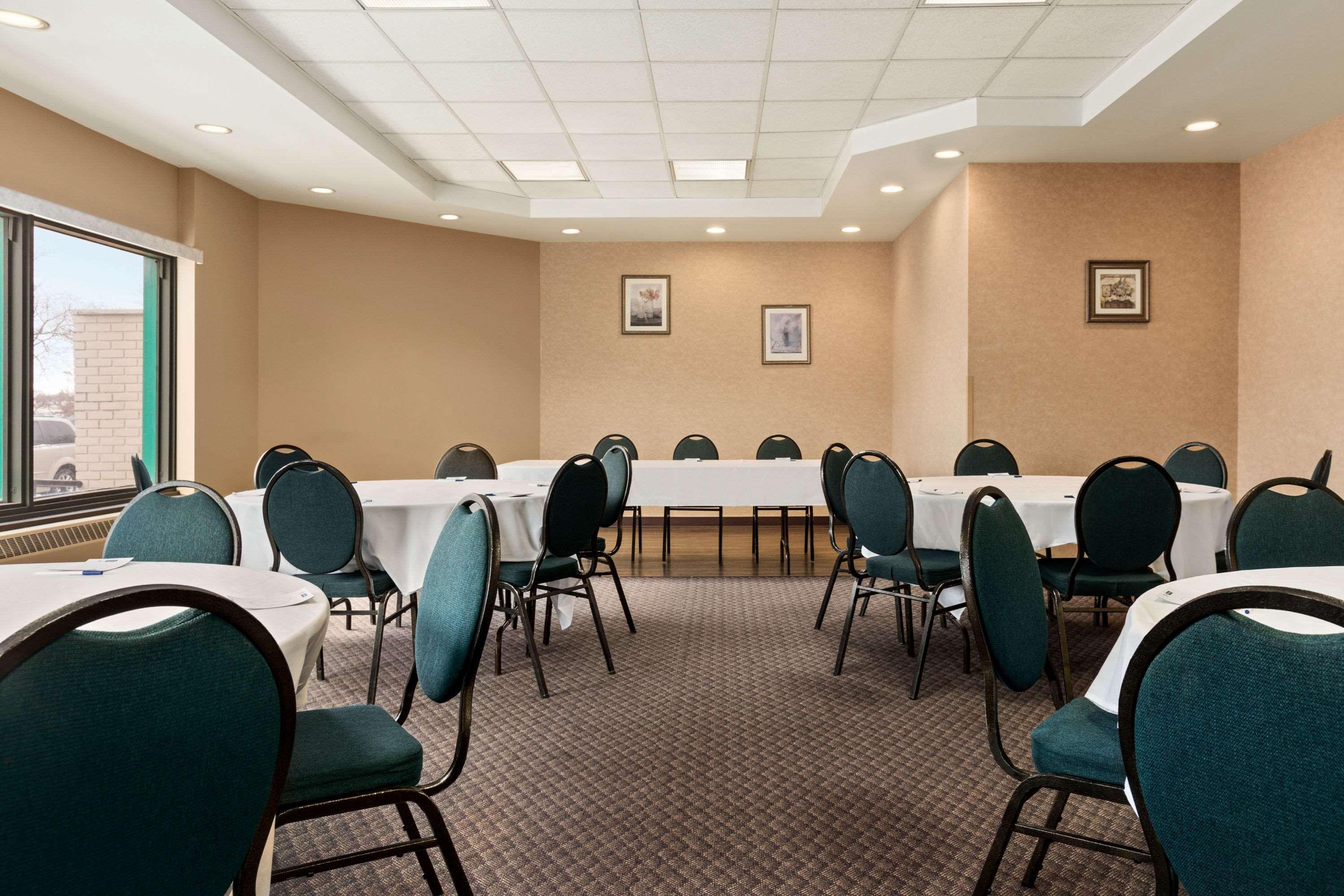 Travelodge By Wyndham East 2* Winnipeg