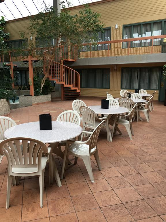 Hotel Travelodge By Wyndham East Winnipeg